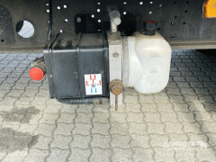 Schmitz Cargobull Curtainsider Coil Getränke 