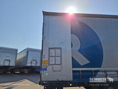 Schmitz Cargobull Curtainsider Coil Getränke 