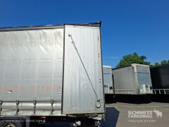 Schmitz Cargobull Curtainsider Coil Getränke 