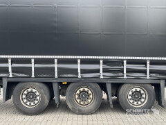 Schmitz Cargobull Curtainsider Mega Getränke 