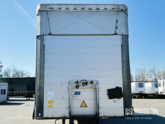 Schmitz Cargobull Curtainsider Mega Getränke 