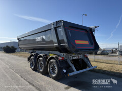 Schmitz Cargobull Tipper Steel half pipe body 24m³ 