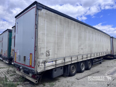 Schmitz Cargobull Curtainsider Mega 