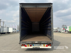 Schmitz Cargobull Curtainsider Mega 