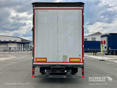 Schmitz Cargobull Curtainsider Mega Staplerhalterung Getränke 