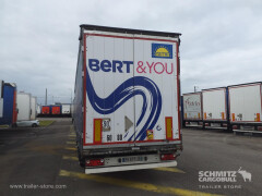 Schmitz Cargobull Semitrailer Curtainsider Mega 