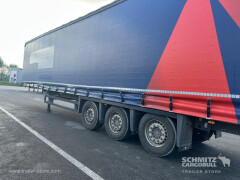 Schmitz Cargobull Semitrailer Curtainsider Mega 