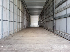 Schmitz Cargobull Curtainsider Mega Getränke 