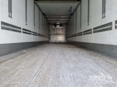 Schmitz Cargobull Tiefkühler Multitemp Doppelstock Trennwand 