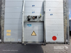 Schmitz Cargobull Curtainsider Mega Getränke 