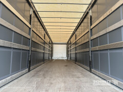 Schmitz Cargobull Curtainsider Standard Getränke 