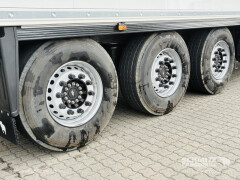 Schmitz Cargobull Tiefkühler Standard Doppelstock Trennwand 