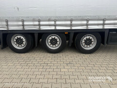 Schmitz Cargobull Curtainsider Mega 
