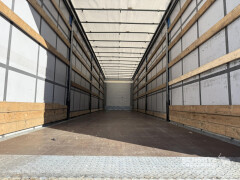 Schmitz Cargobull Curtainsider Standard 