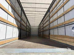 Schmitz Cargobull Curtainsider Standard 