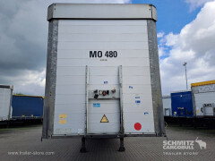 Schmitz Cargobull Curtainsider Mega Getränke 
