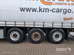Schmitz Cargobull Curtainsider Standard Getränke 