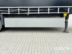 Schmitz Cargobull Curtainsider Standard Getränke 