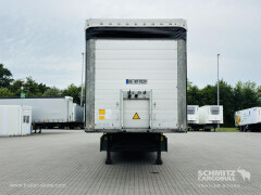 Schmitz Cargobull Curtainsider Standard Getränke 