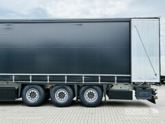 Schmitz Cargobull Curtainsider Standard Getränke 