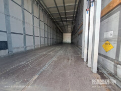 Schmitz Cargobull Curtainsider Mega Getränke 