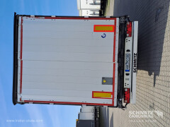 Schmitz Cargobull Curtainsider Mega Getränke 