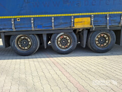 Schmitz Cargobull Curtainsider Mega 