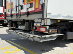 Schmitz Cargobull Oplegger Vries Standard Taillift 