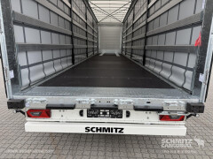 Schmitz Cargobull Curtainsider Mega Getränke 