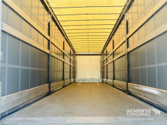 Schmitz Cargobull Curtainsider Standard Getränke 