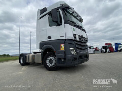 Mercedes Benz Tractor unit 