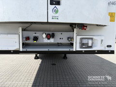 Schmitz Cargobull Tiefkühler Multitemp Doppelstock Trennwand 