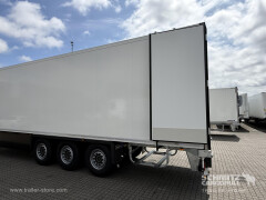 Schmitz Cargobull Tiefkühler Multitemp Doppelstock Trennwand 