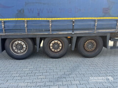 Schmitz Cargobull Curtainsider Mega 