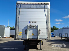 Schmitz Cargobull Curtainsider Standard Getränke 