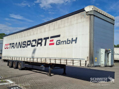 Schmitz Cargobull Curtainsider Mega Getränke 