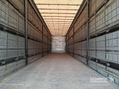 Schmitz Cargobull Curtainsider Mega 