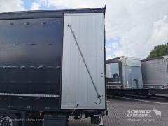 Schmitz Cargobull Curtainsider Mega Getränke 